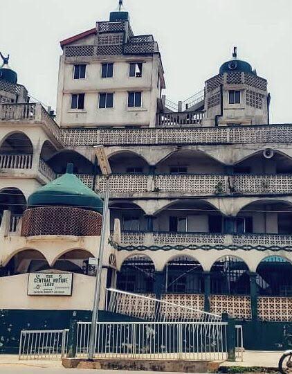 Arcade and dome detail, Central Mosque.